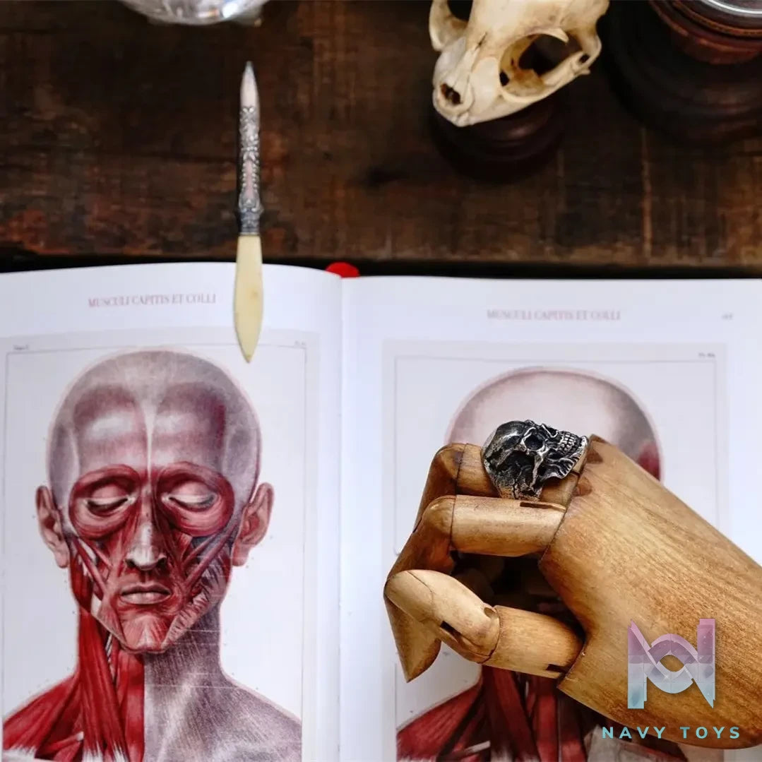 Raven Studio (silver jewelry) – Exclusive Fashionista Skull Ring Original