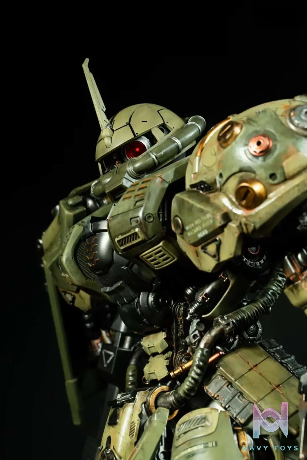 X Studio – Mobile Suit Gundam Zaku Phantom