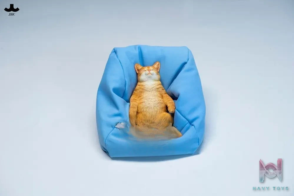 JXK – Lazy Cat on the Sofa JXK336 (Licensed)