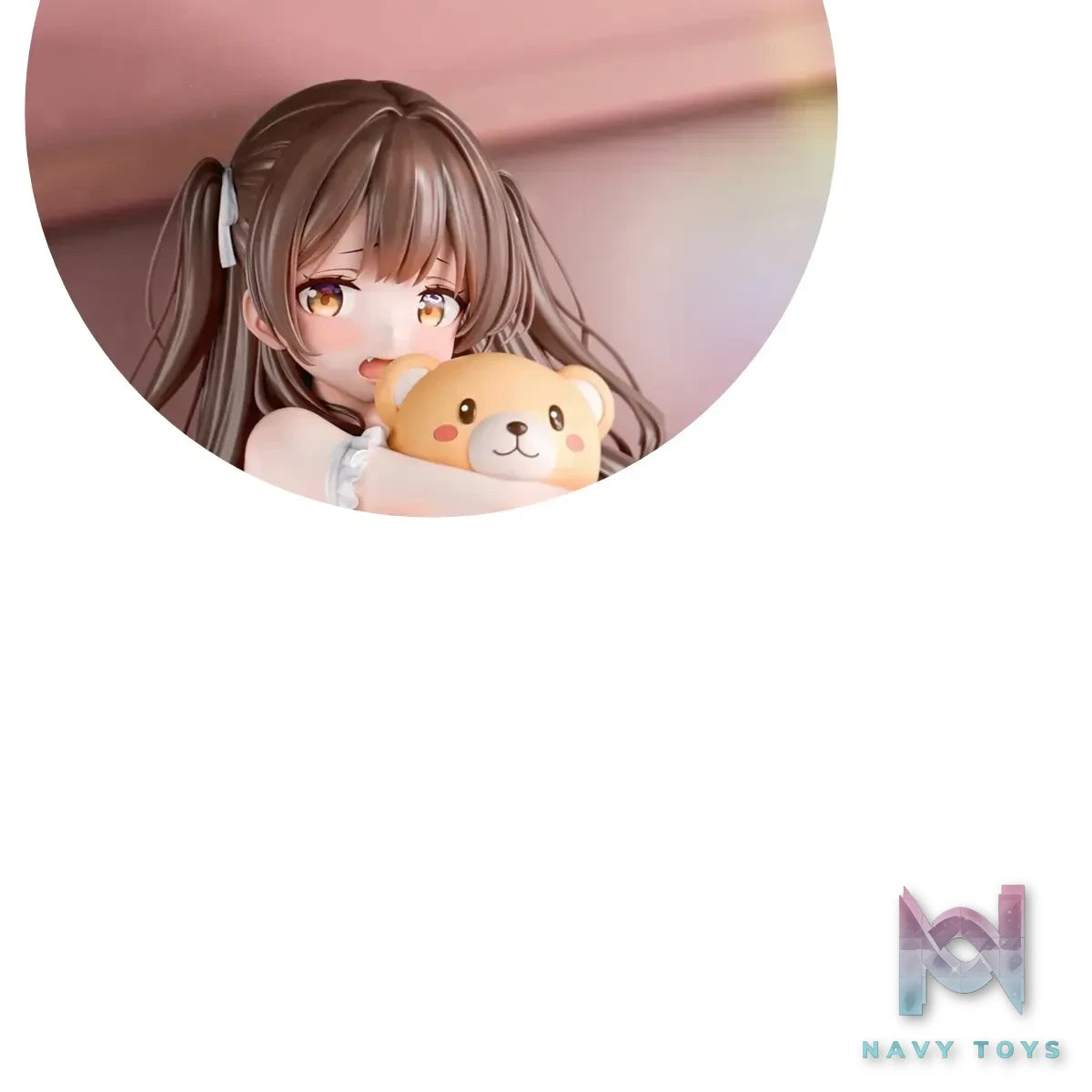 Insight – Voluptuous Girl Bear Hug Loco (Licensed)
