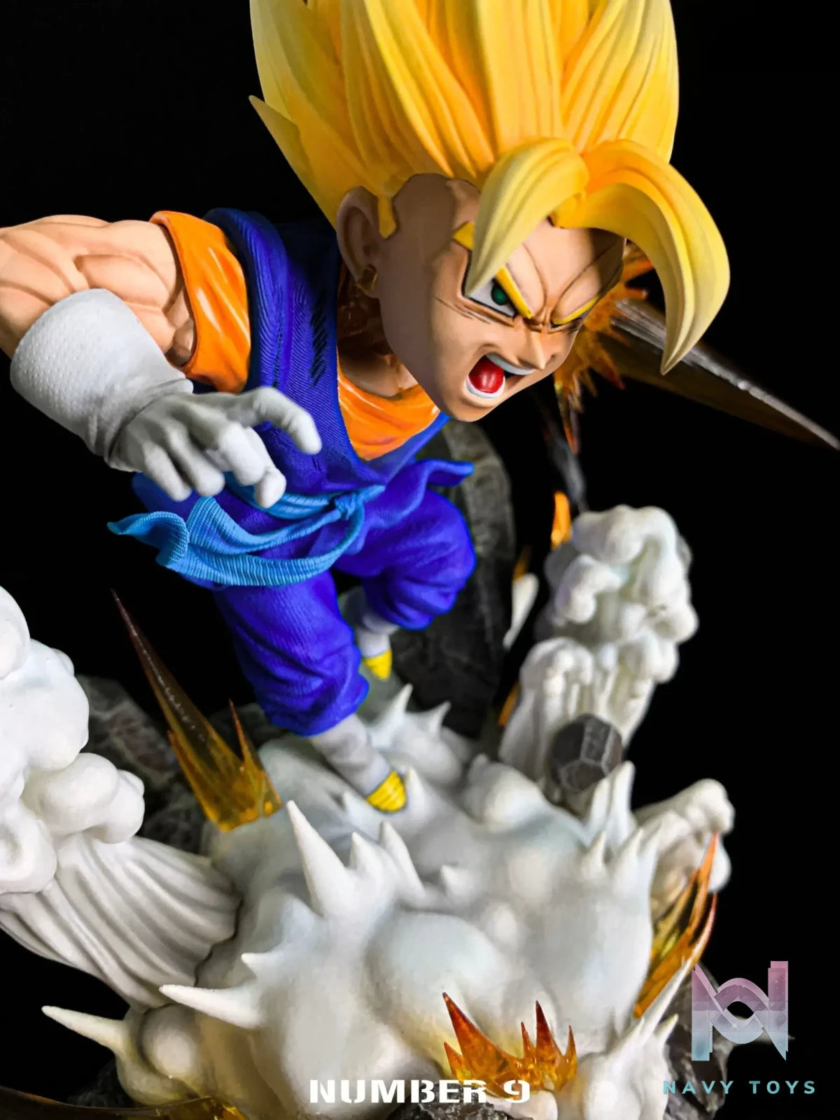 Number 9 Studio – Dragon Ball Vegito