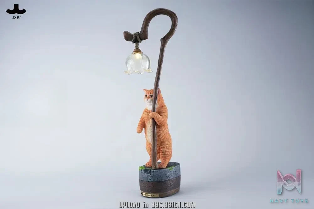 JXK – Lily of the Valley Reflecting a Cat JXK342 (Licensed)