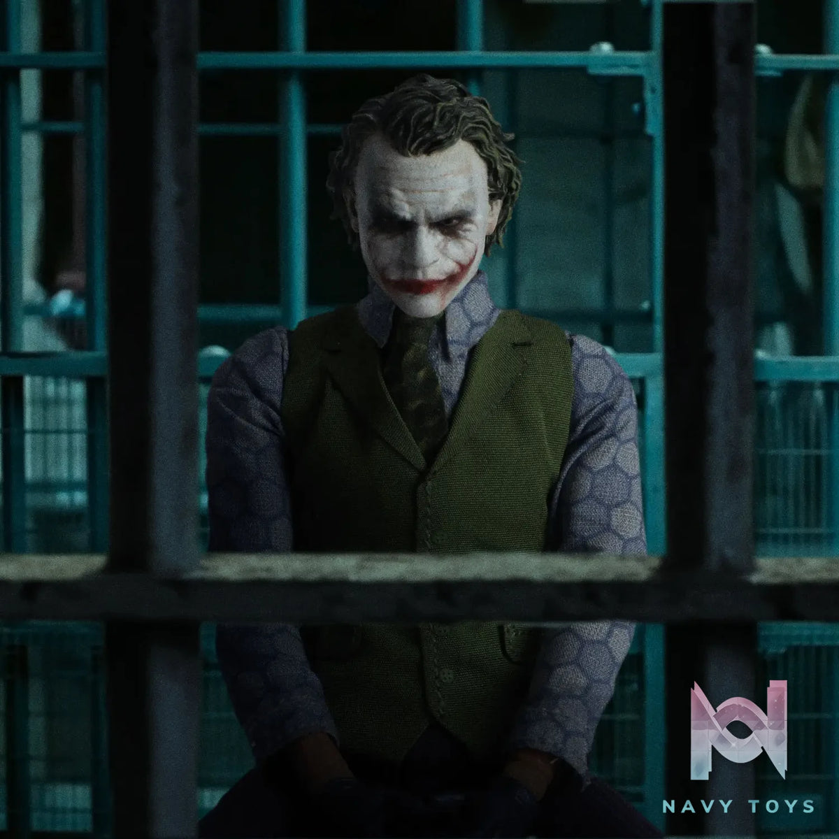 Mezco Studio – 1/12 The Dark Knight: The Joker (Licensed)