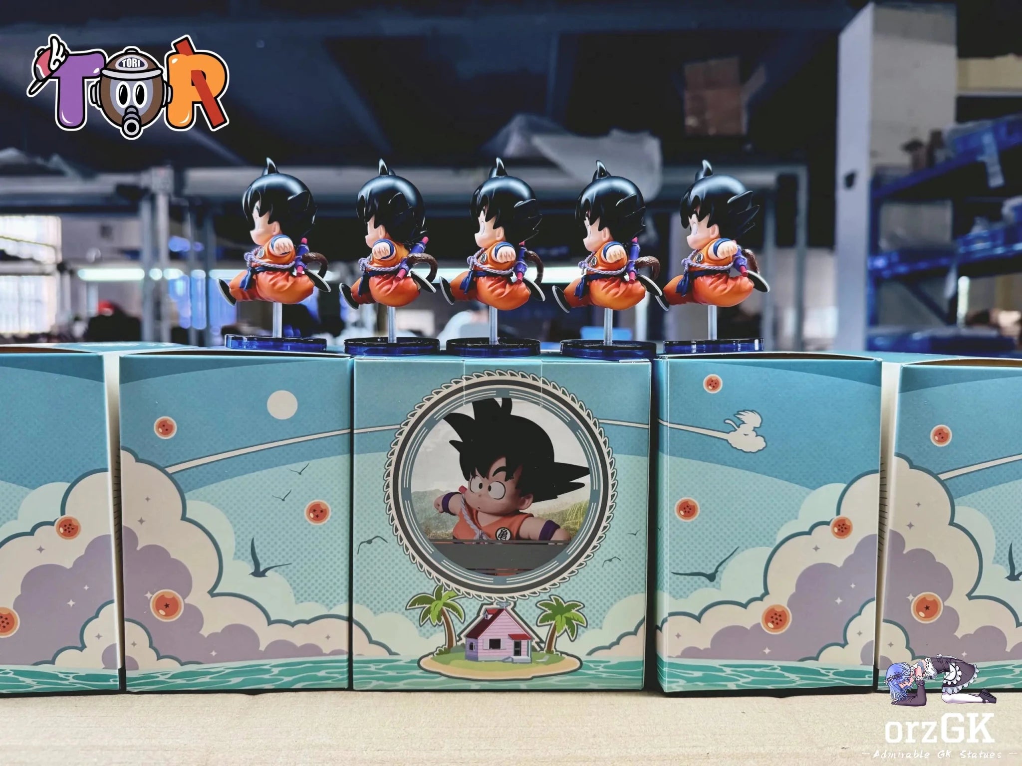 TOR Studio - WCF Little Goku Series 001 Running Little Goku Dragon Ball resin statue Navy Toys anime figure
