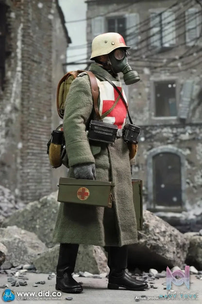 DID Studio – 1/6 Scale WWII German Medic Officer Candidate Gregor D80183 (Licensed)
