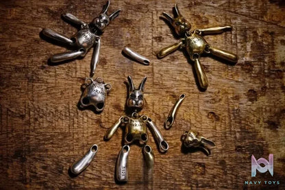 Raven Studio (silver jewelry) – Original Design “Desperate Rabbit” Pendant Original