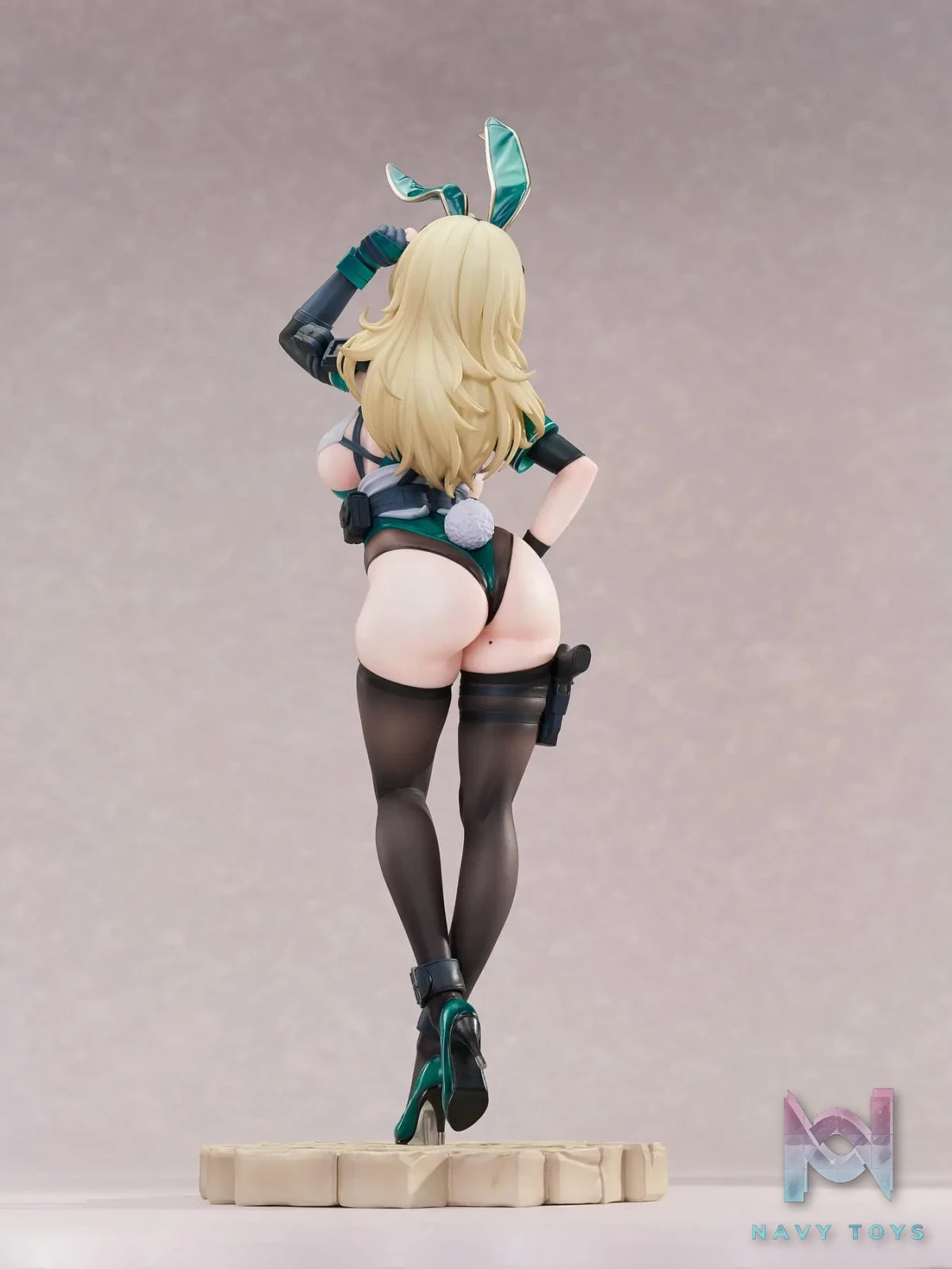 Luminous Box – CheLA77 Original Illustration Bunny Cops 01 1/6 Figure (Licensed)