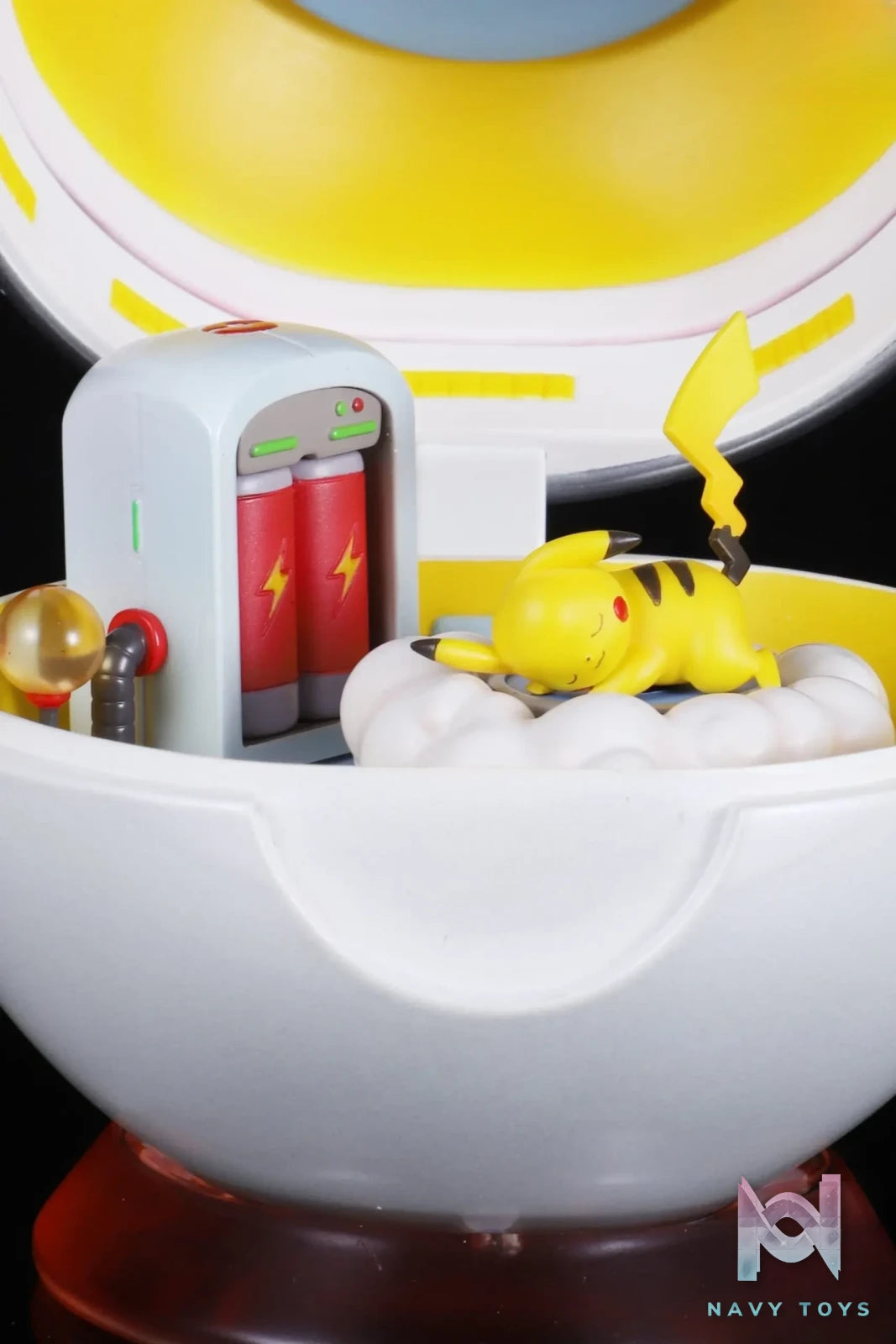 MO SHI JIE Studio – Pokémon Pikachu Poké Ball with Double Pose