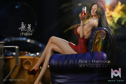 Long Hu Studio – One Piece Pop Sofa #1 Sitting Posture Boa Hancock