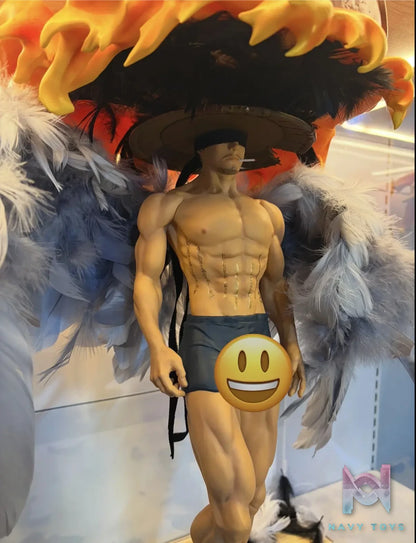 Salted Fish Studio – Hong Statue (Licensed)