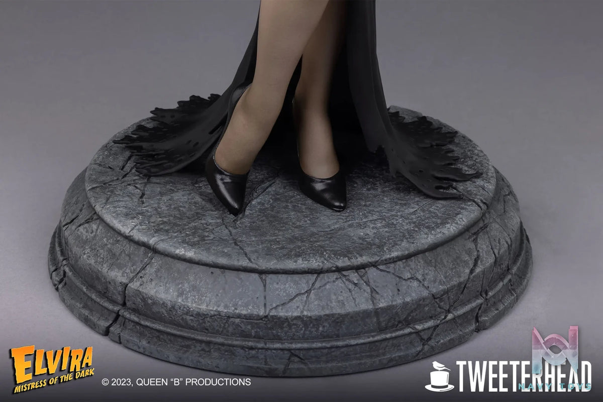 Sideshow Collectibles – Elvira: Mistress of the Dark 9127342 9127343 (Licensed)