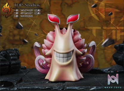 TOP Studio – Mihawk and Doflamingo Transponder Snails