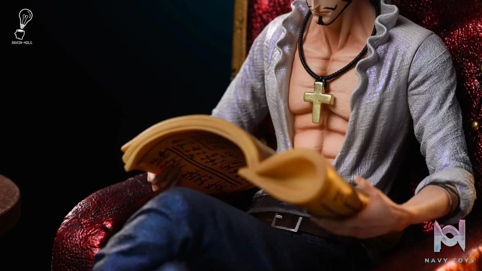 Brain-Hole Studio – One Piece Seated Dracule Mihawk