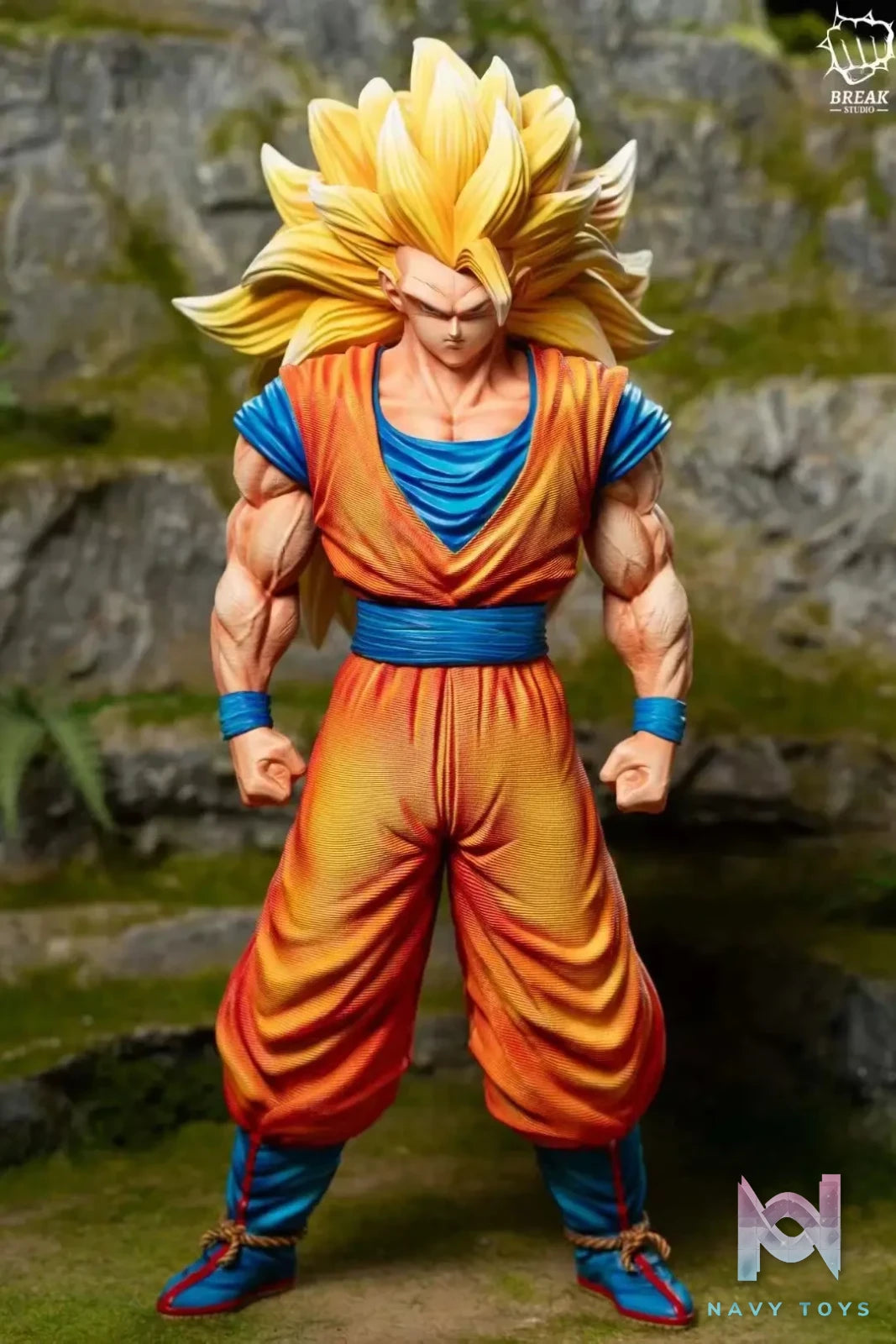 Break Studio – Dragon Ball Standing Super Saiyan 3 (Handle A version)