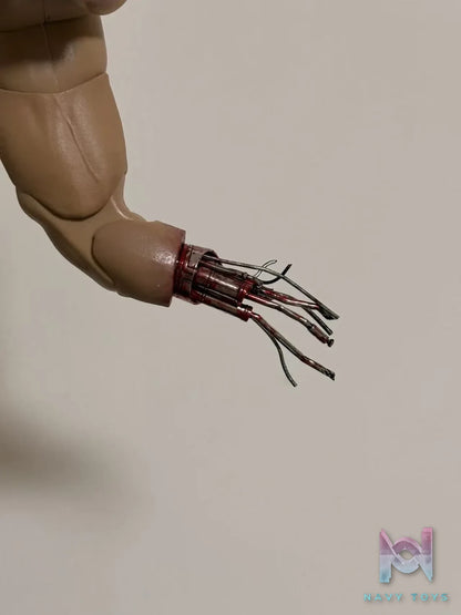 INSTANT TOYS – Battle‑Damaged Mechanical Arm & Pristine Mechanical Arm Set The Terminator