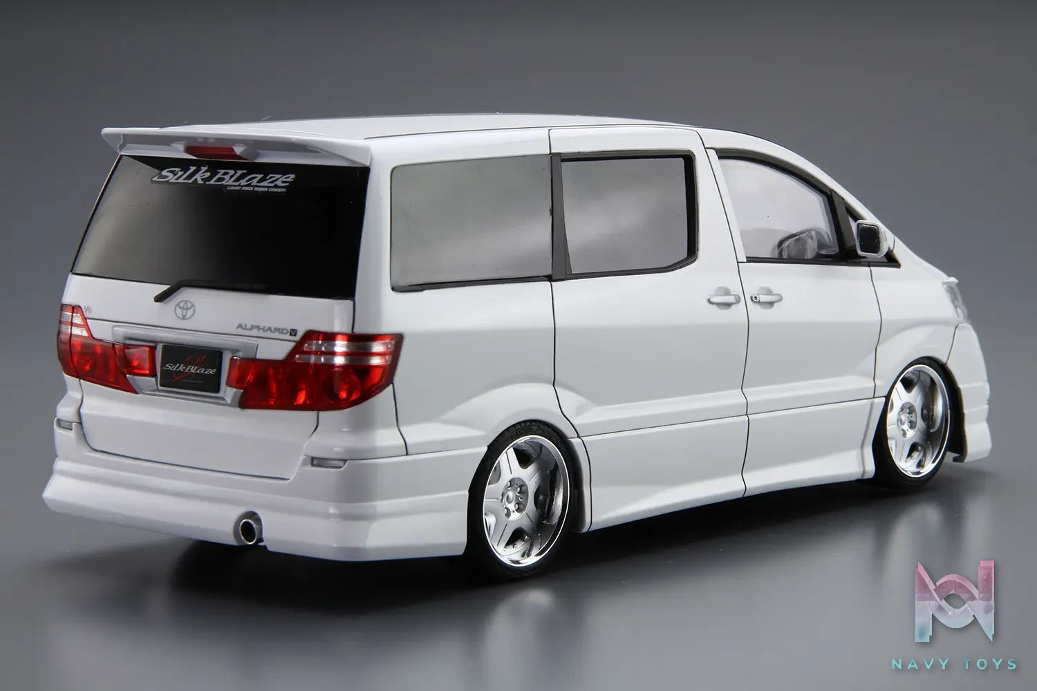 AOSHIMA – 1/24 Scale Car Model #6 (Licensed)