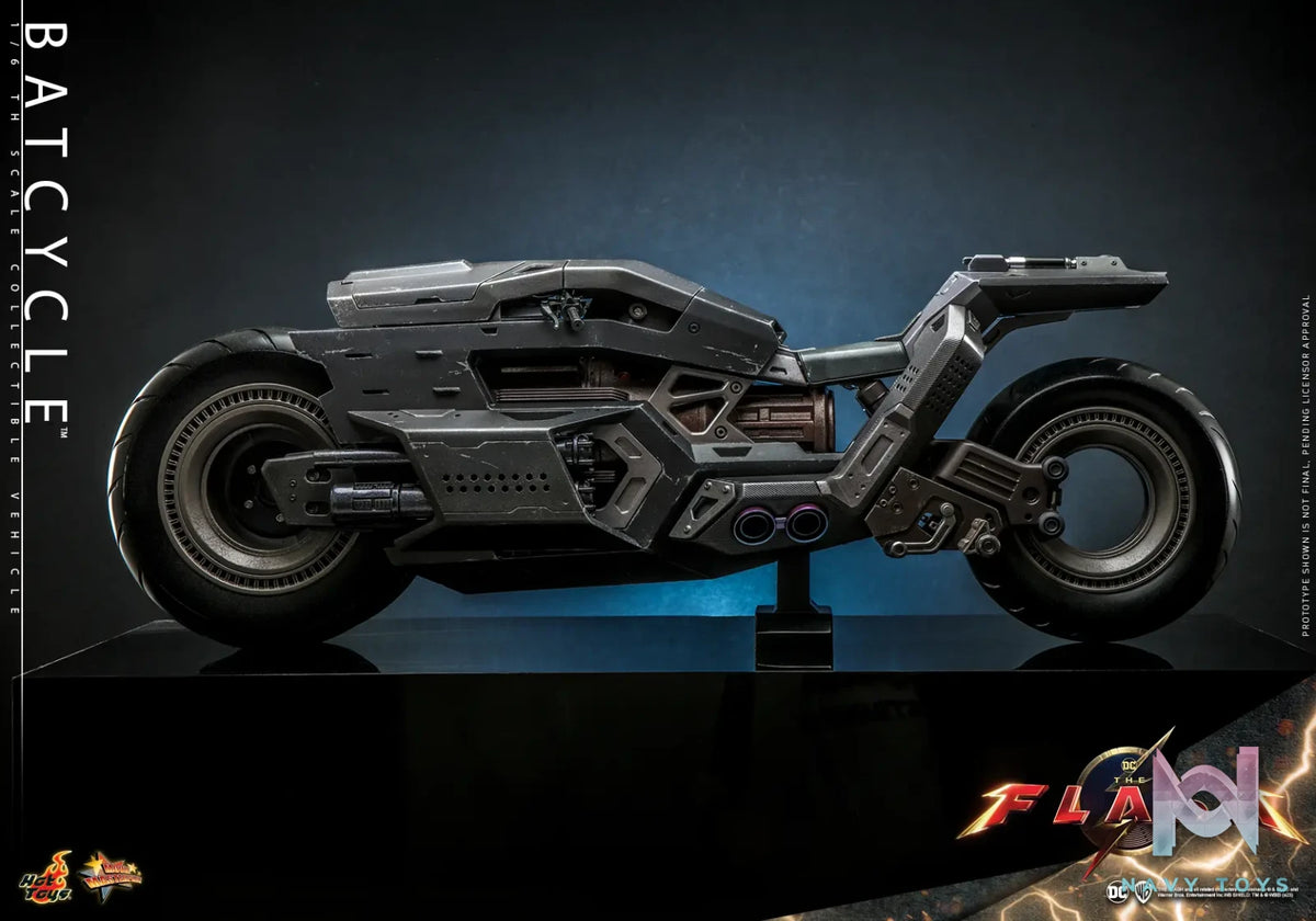 Hottoys – The Flash – Batman and Batcycle – 1/6th Scale MMS703 MMS704 MMS705 (Licensed)