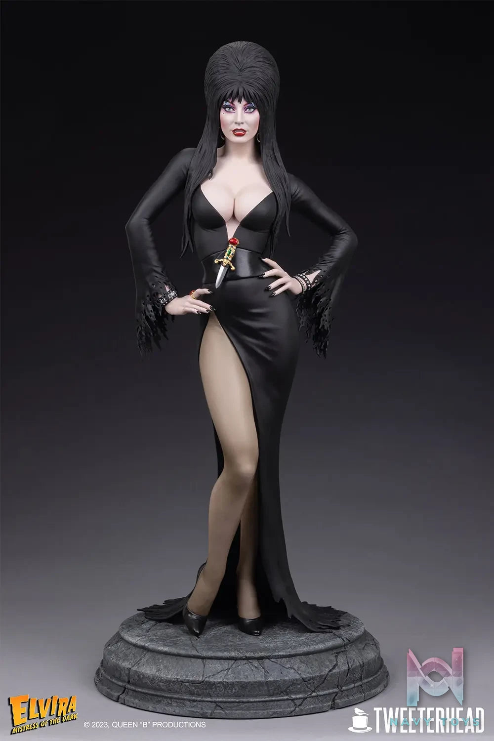 Sideshow Collectibles – Elvira: Mistress of the Dark 9127342 9127343 (Licensed)
