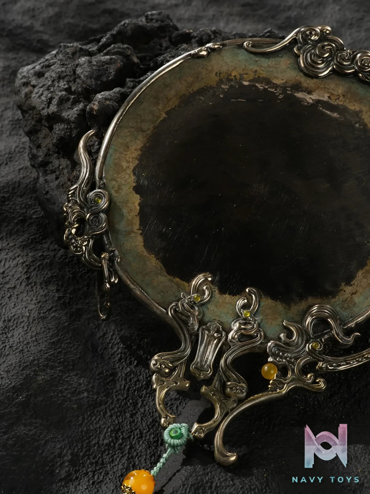 Game Science – Black Myth: Wukong Bone-Reflecting Mirror Bronze Mirror 1/1 Scale Collectible Bronze Display Piece (Licensed)