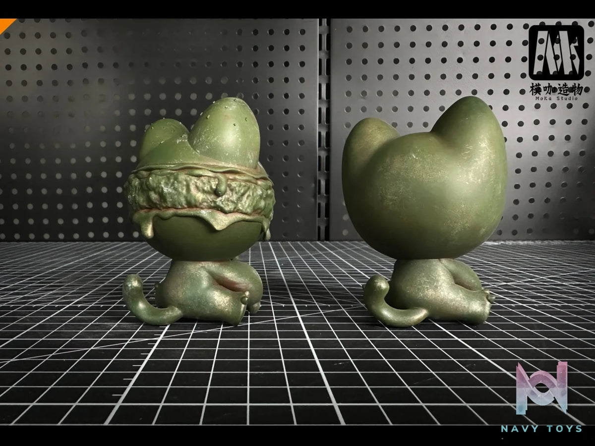 MoKa Studio – Original Palm Toy Series Bronze Cat (Licensed)