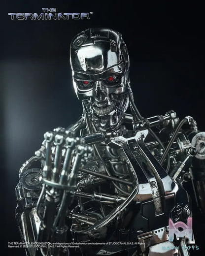 INART – T-800 Endoskeleton 1/6 Scale Collectible Action Figure Ag A036 (Licensed)