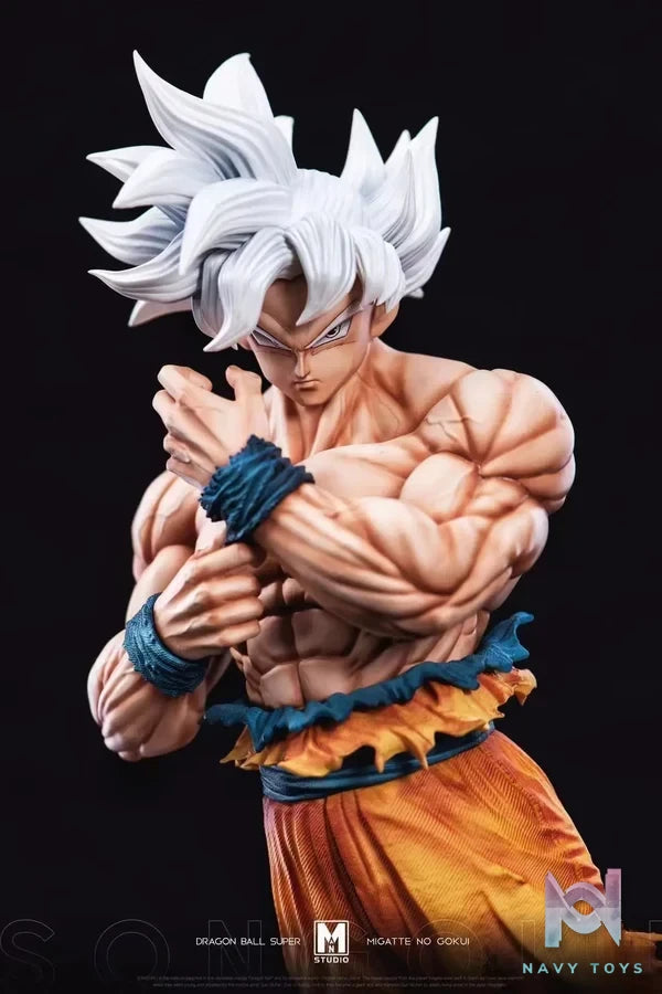 MAN Studio - Dragon Ball Ultra Instinct Goku resin statue Navy Toys anime figure