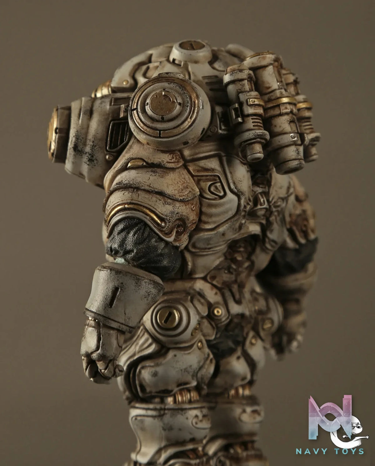 GG Studio – Original MONSTERSPACE LOSTER (Licensed)