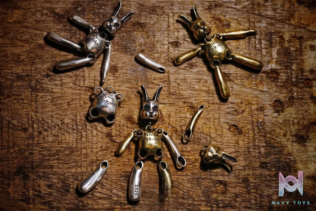 Raven Studio (silver jewelry) – Original Design “Desperate Rabbit” Pendant Original