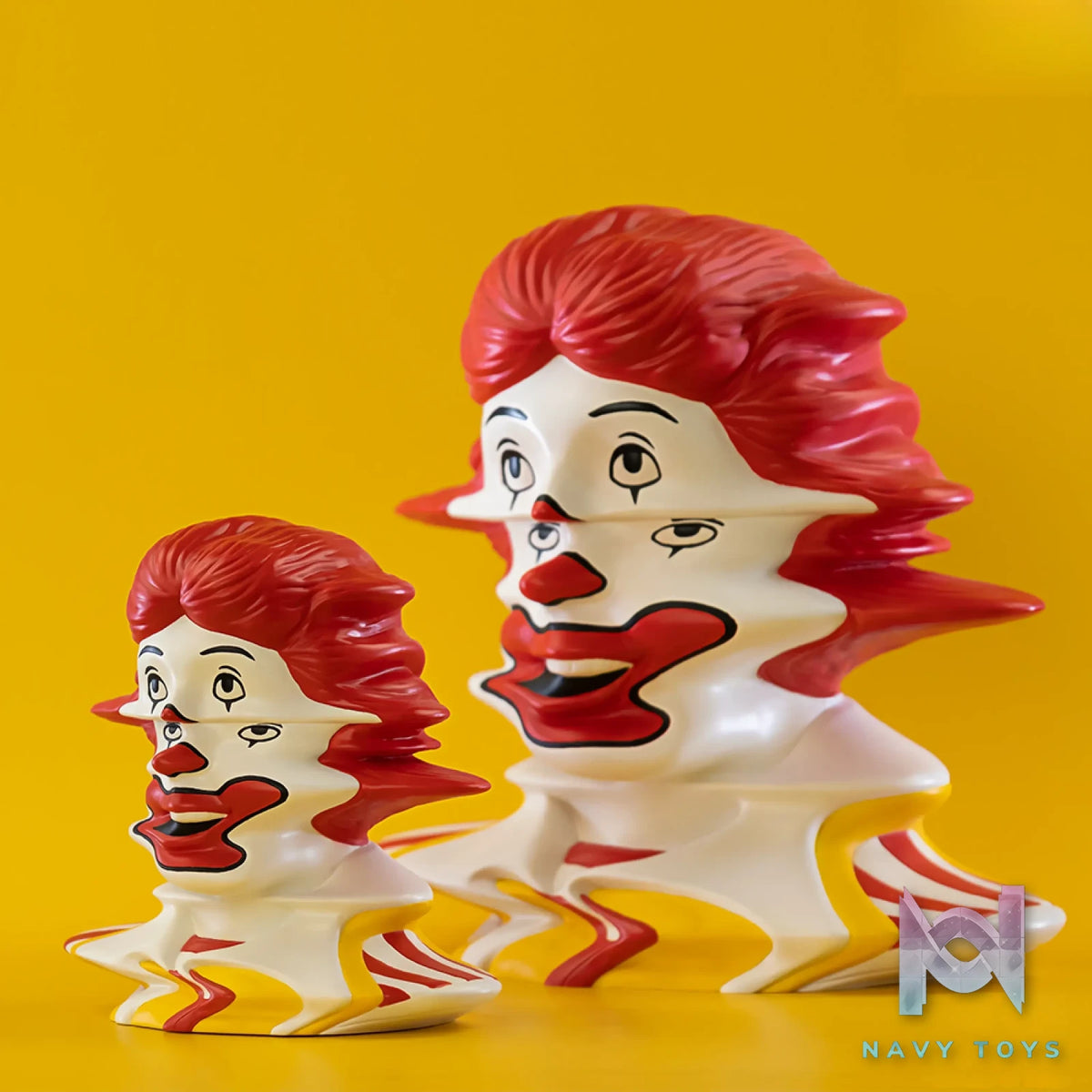 CuriosityArt Studio – Liquid World-The Disappearing Clown (Licensed)