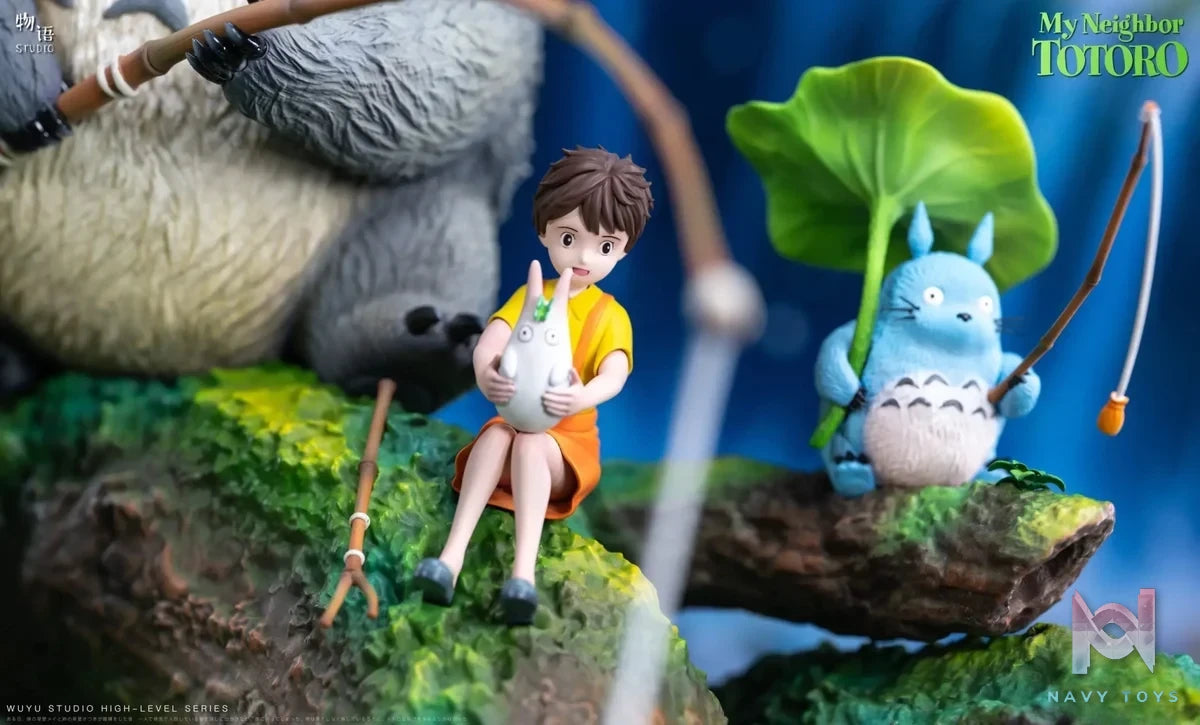 Wu Yu Studio - My Neighbor Totoro Memories Series 01 Totoro by the Lotus Pond resin statue Navy Toys anime figure