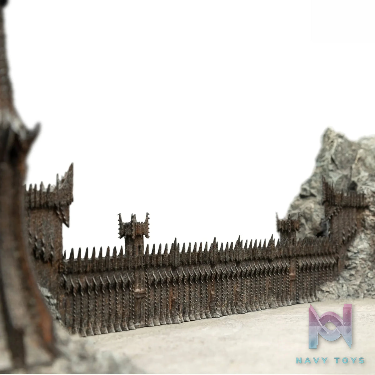 WETA Studio – The Lord of the Rings THE BLACK GATE (Licensed)