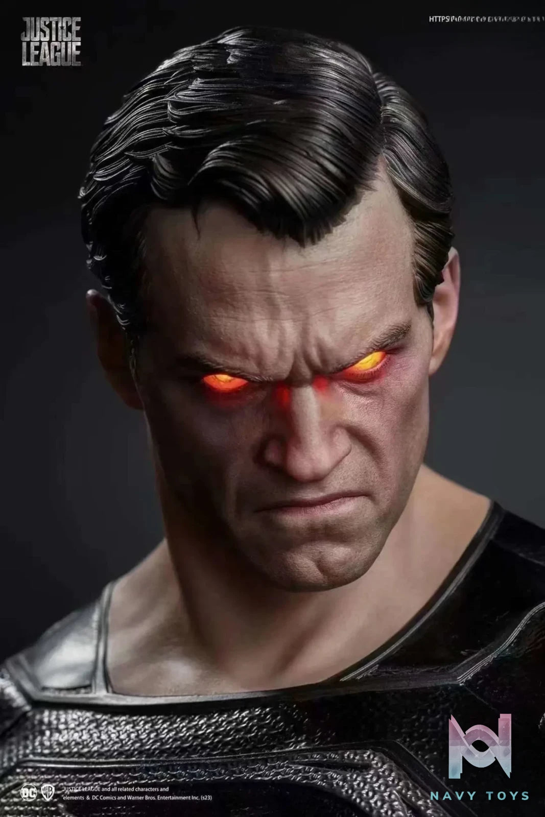 Queen Studio – DC Black Superman (Licensed)