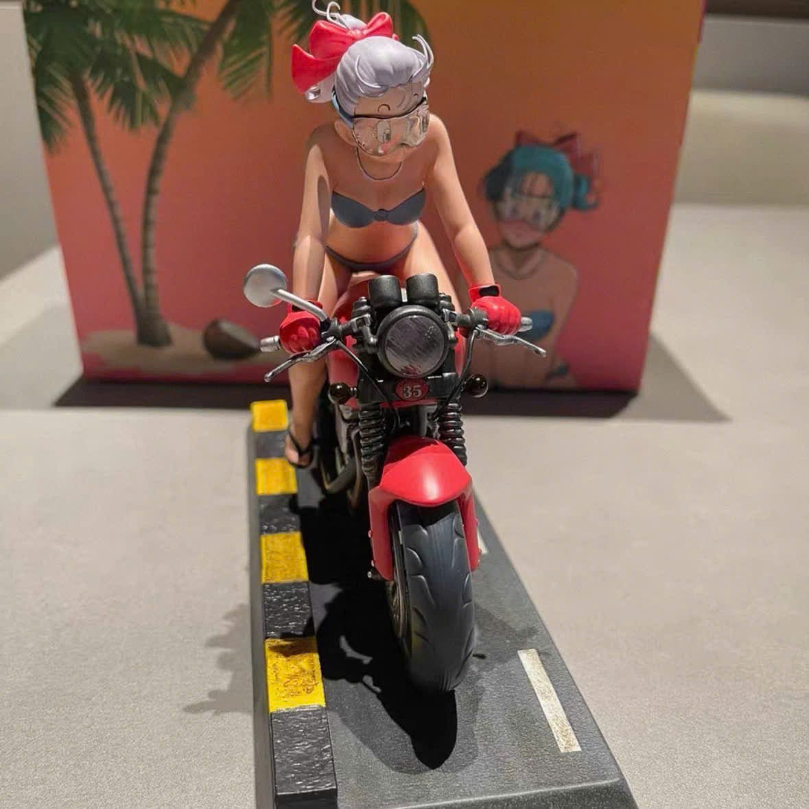 Bulma Motobike Resin Recast Statue - Dragon Ball - KT resin statue Recast anime figure