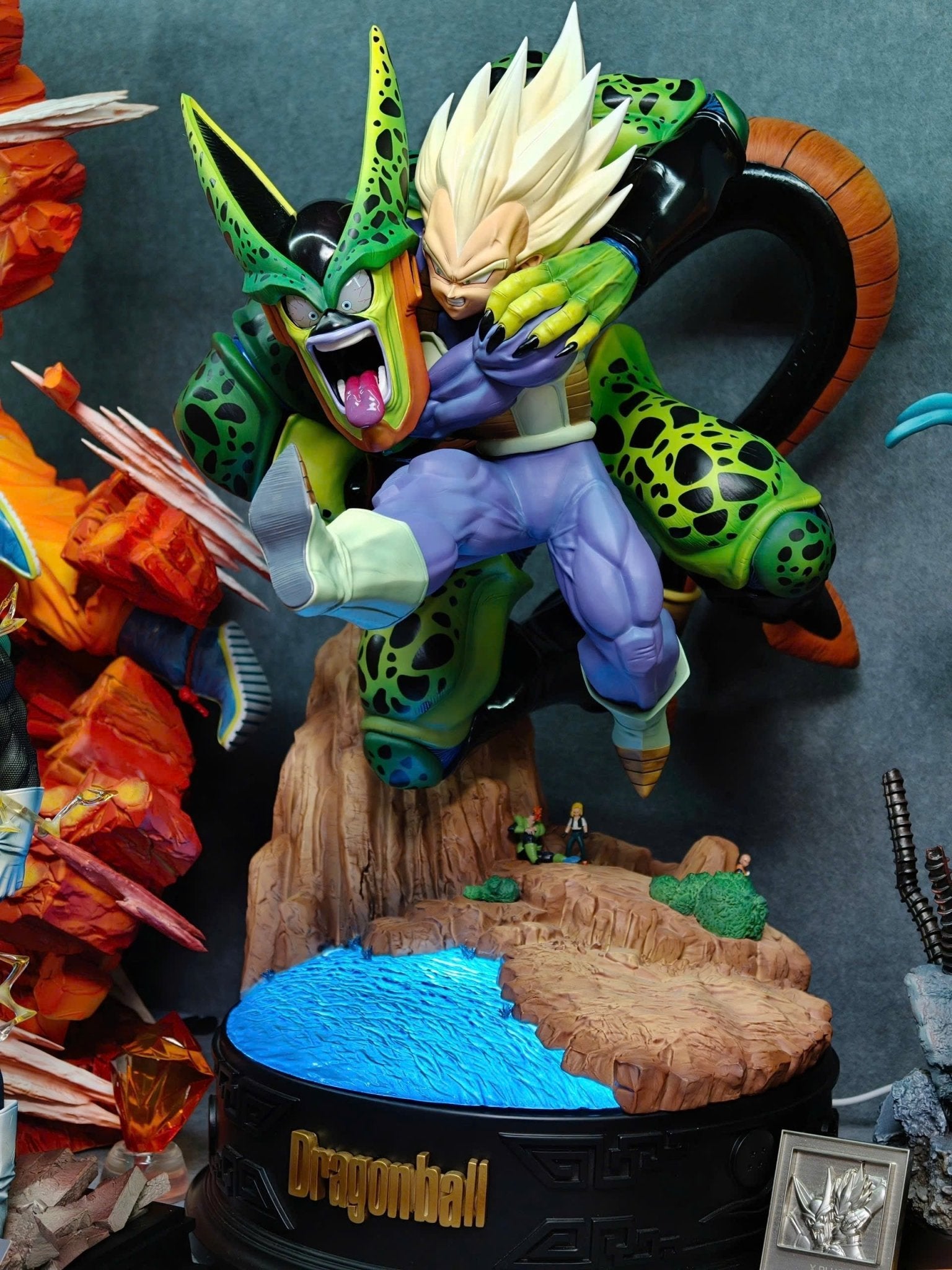 Vegeta Saiyan 2 vs Cell Resin Recast Statue - KT Studio resin statue Recast anime figure