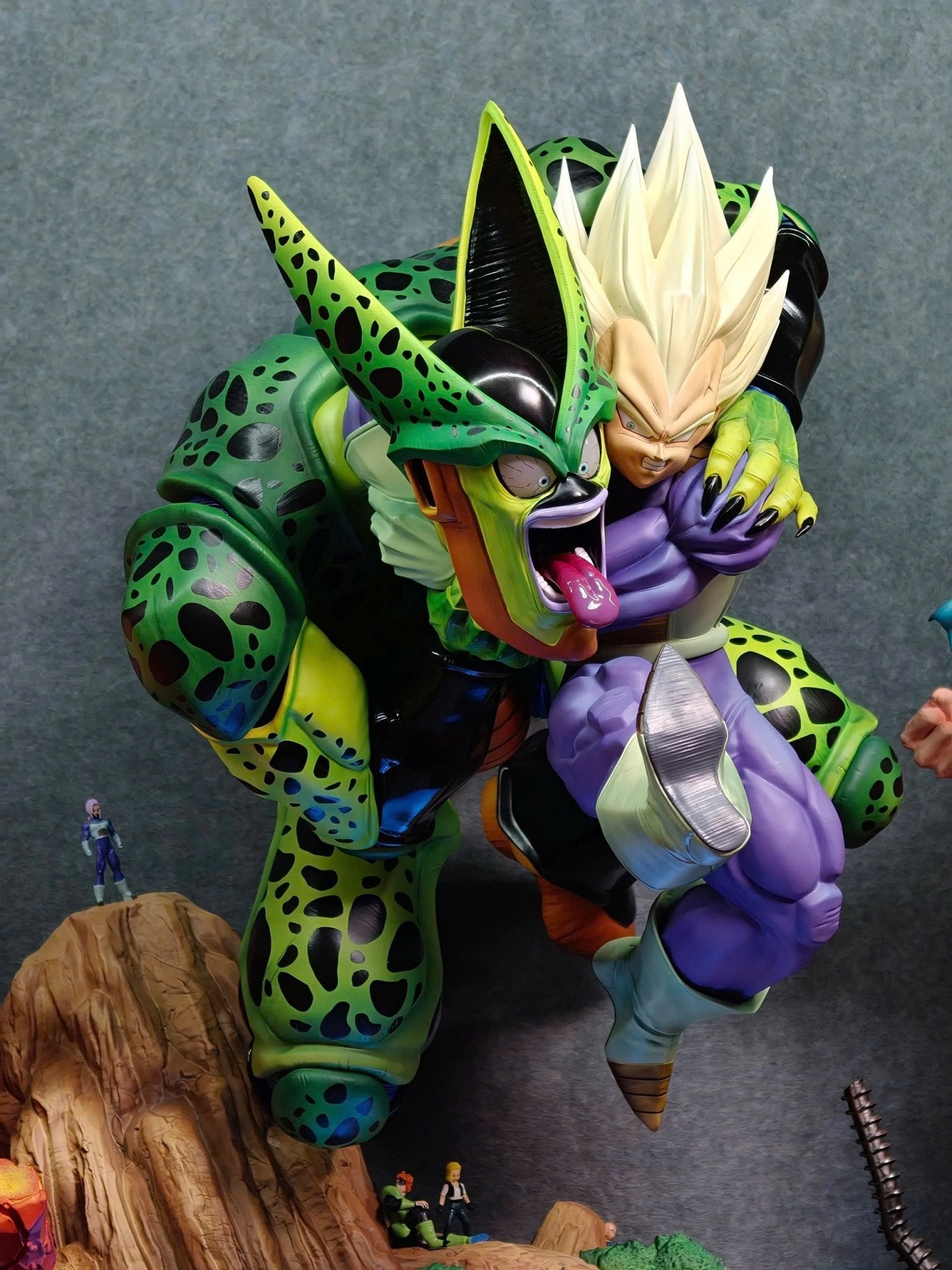 Vegeta Saiyan 2 vs Cell Resin Recast Statue - KT Studio resin statue Recast anime figure