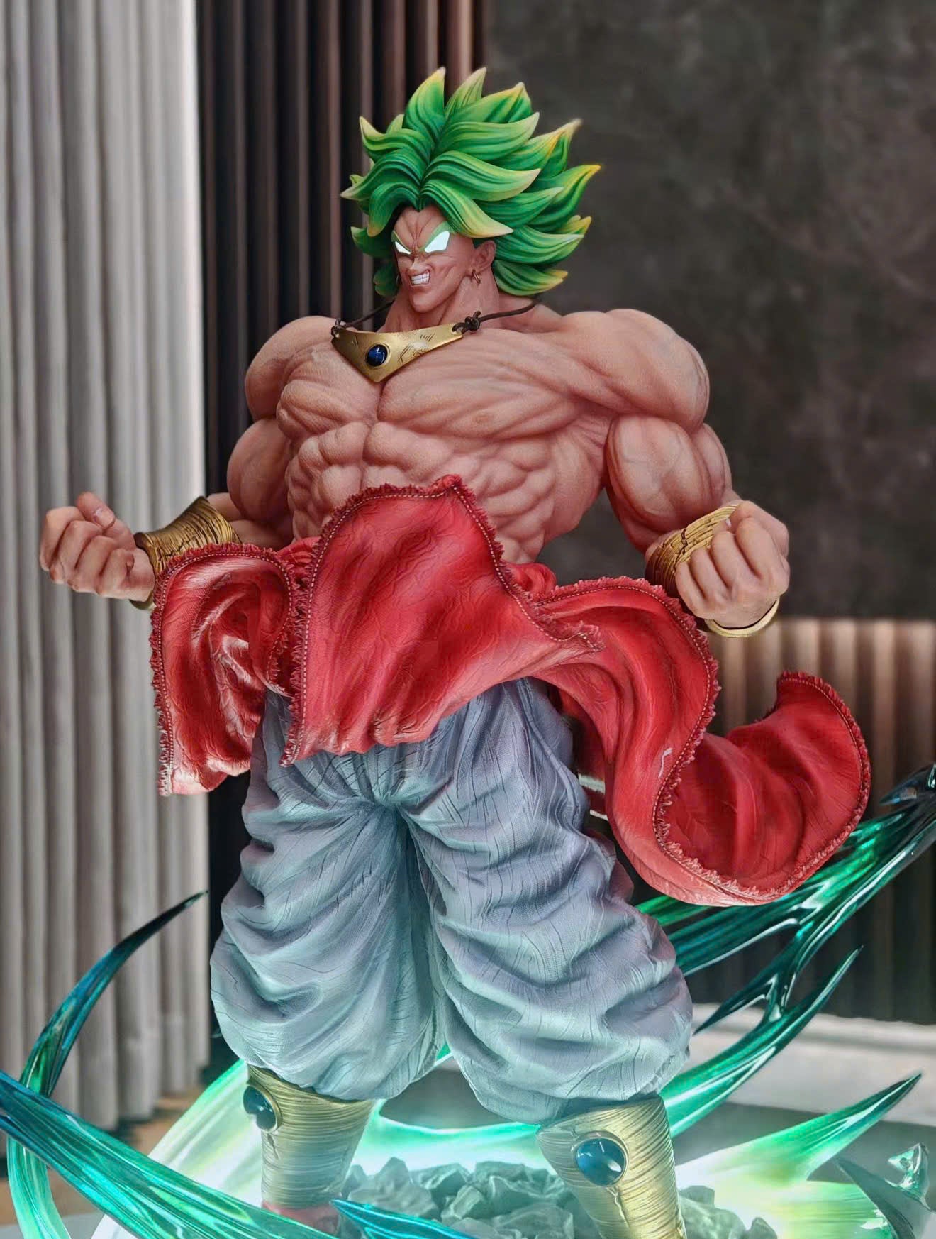 Broly Super Saiyan Resin Recast Statue - Dragon Ball - 49 Studio