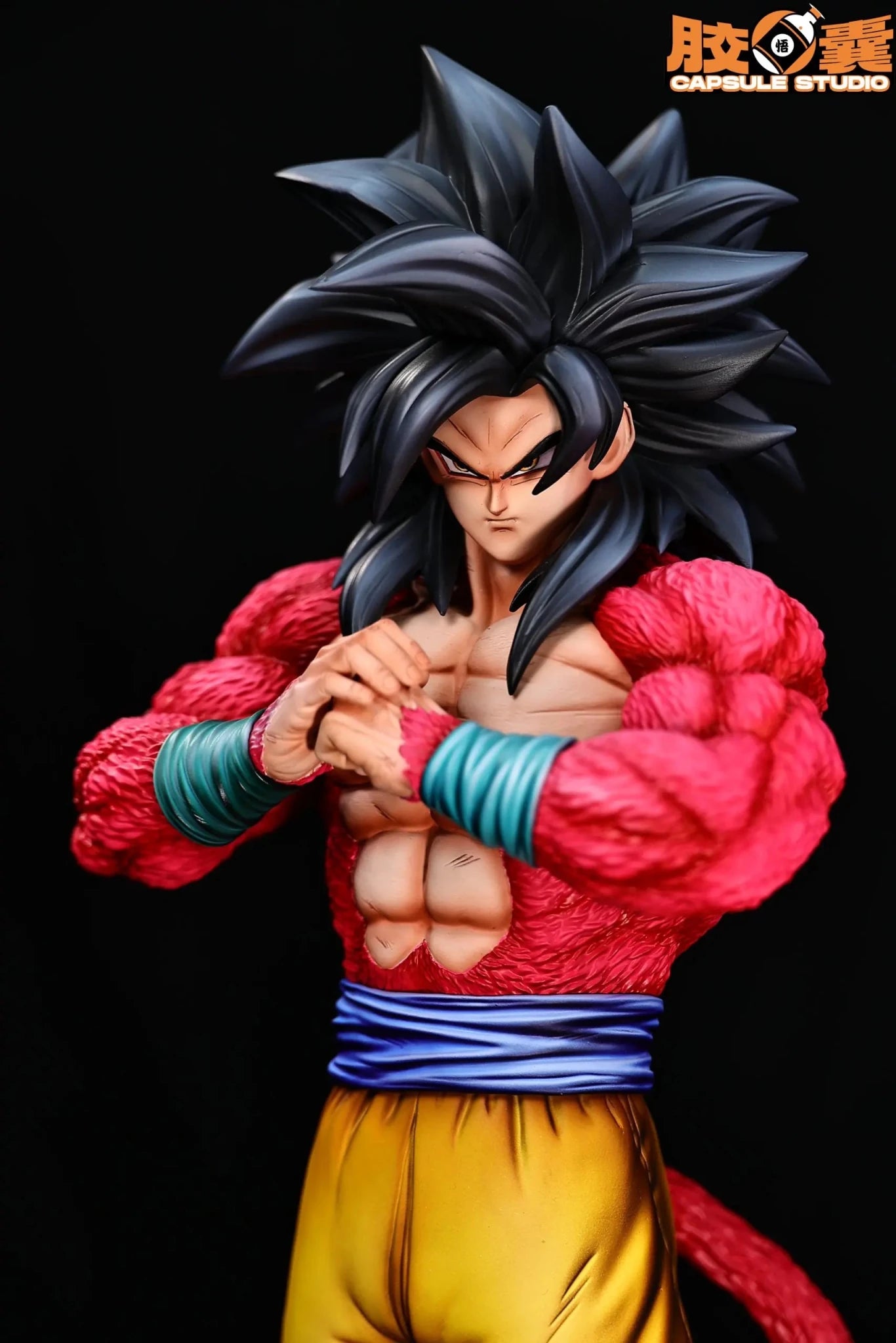 Capsule Studio - Dragon Ball Super Saiyan 4 Goku Clasps His Fists resin statue Navy Toys anime figure