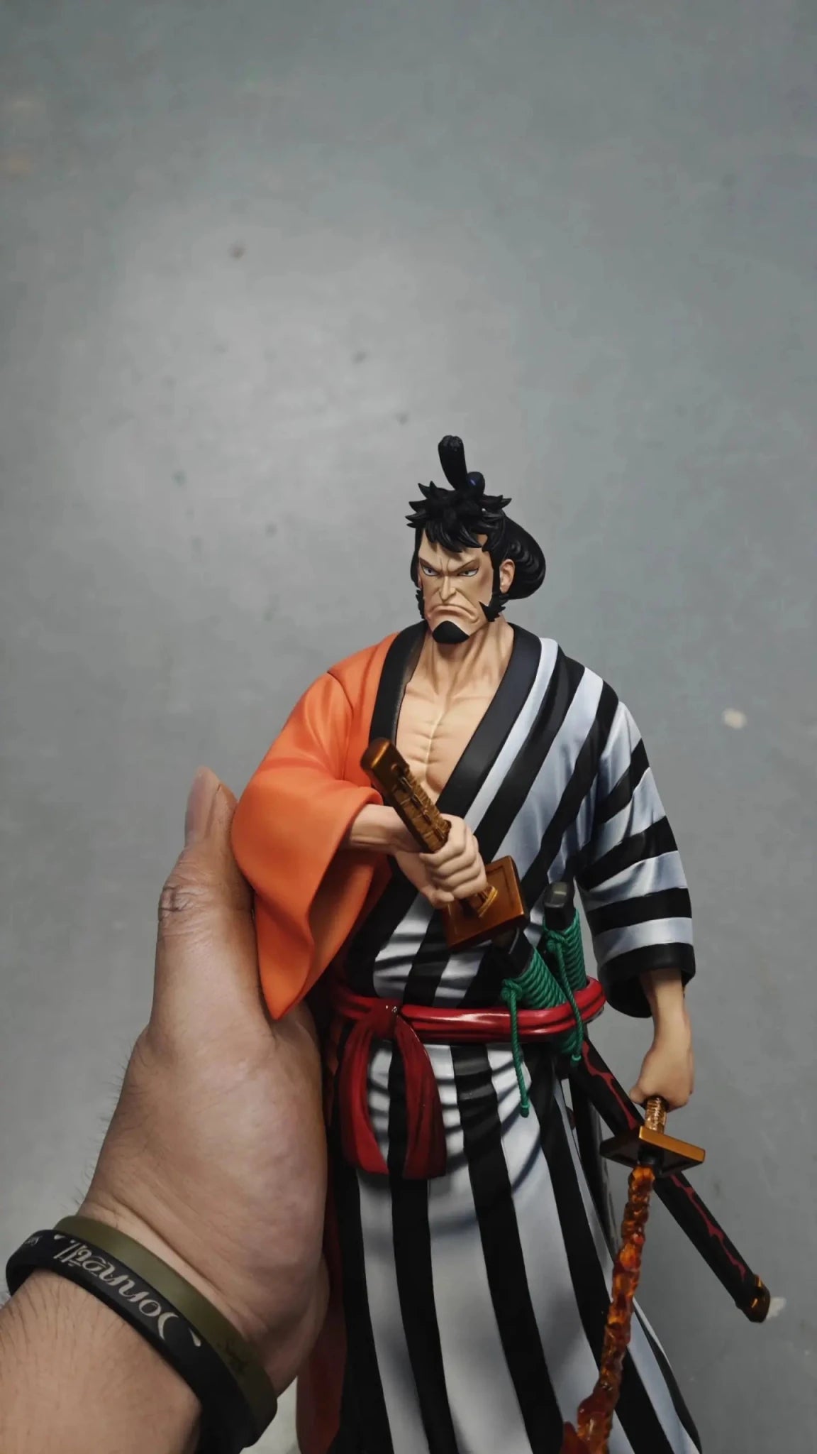Ghost Studio X Long Hu Studio - Nine Red Scabbards 1 Kin'emon One Piece resin statue Navy Toys anime figure