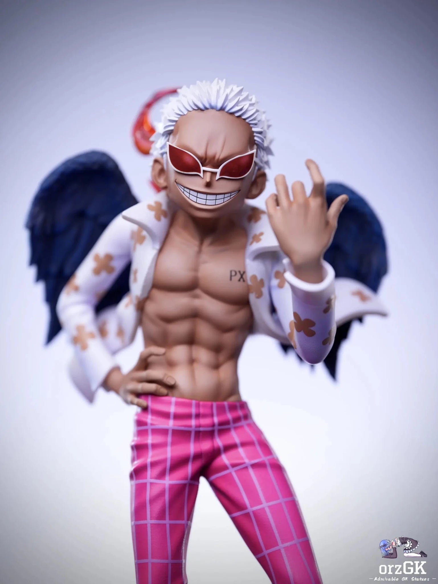 Super Guai Studio - One Piece Seraphim Donquixote Doflamingo resin statue Navy Toys anime figure
