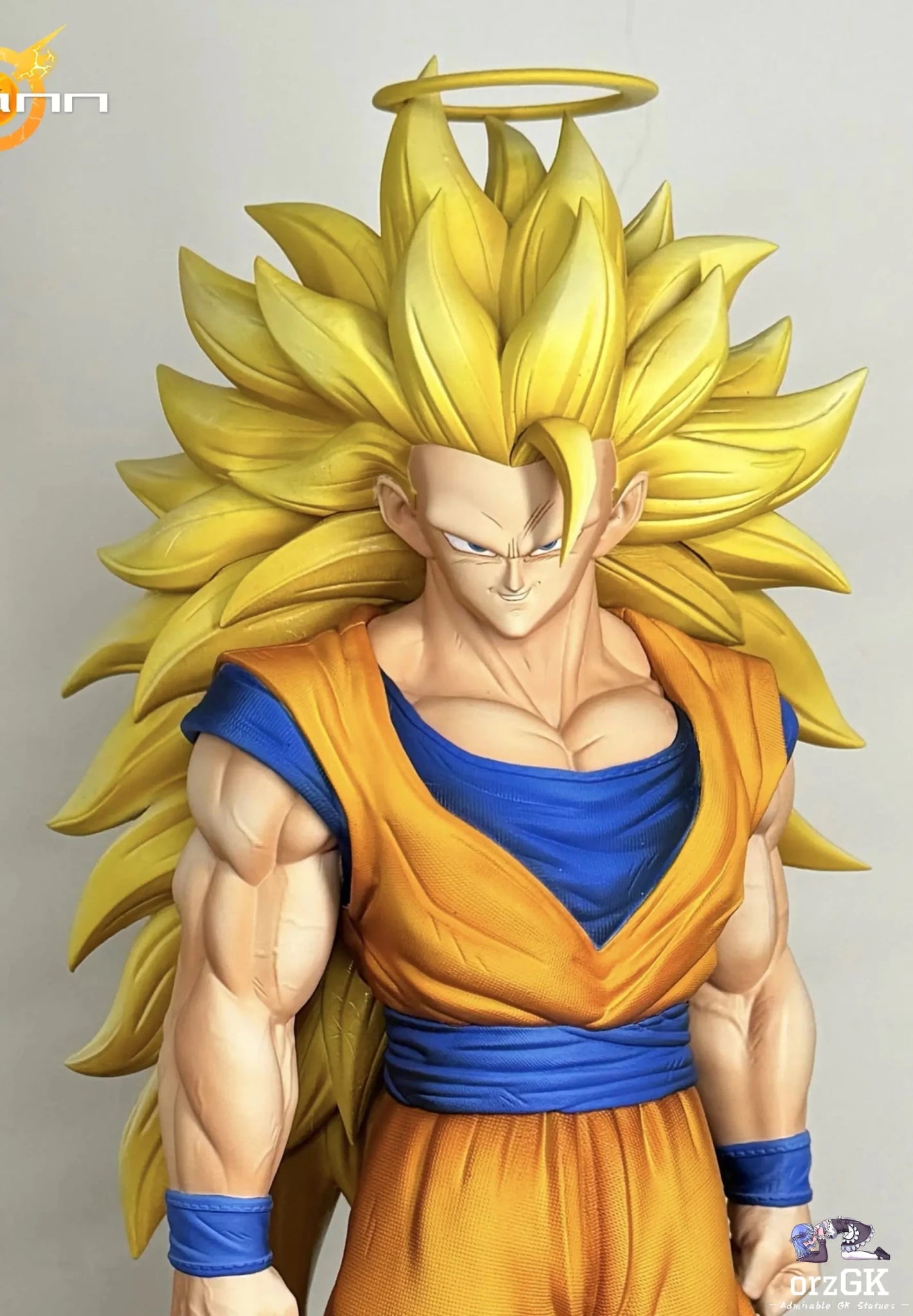 Juann Studio - Dragon Ball Super Saiyan 3 Goku resin statue Navy Toys anime figure
