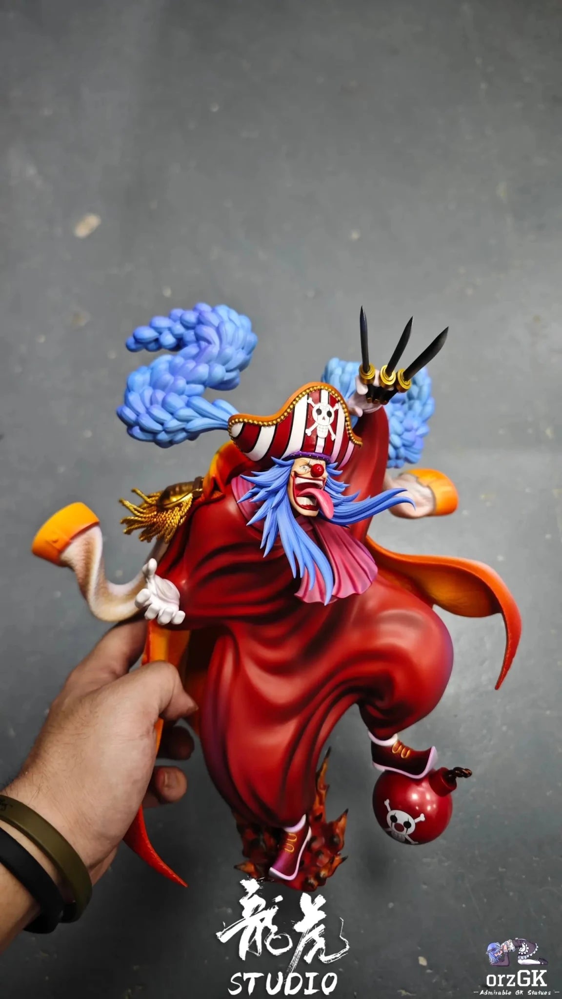 Long Hu Studio - One Piece Four Emperors - Buggy resin statue Navy Toys anime figure
