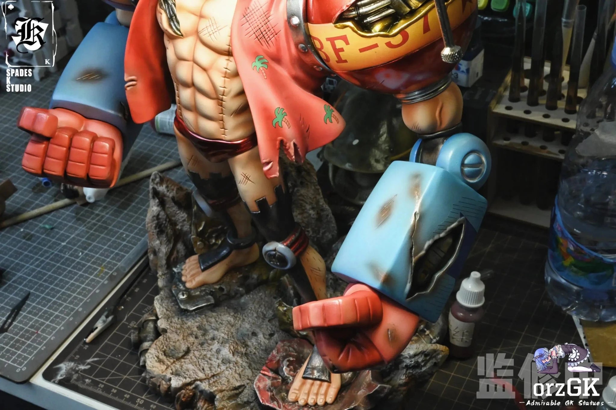 SPADES K Studio - One Piece Battle Damaged Franky resin statue Navy Toys anime figure