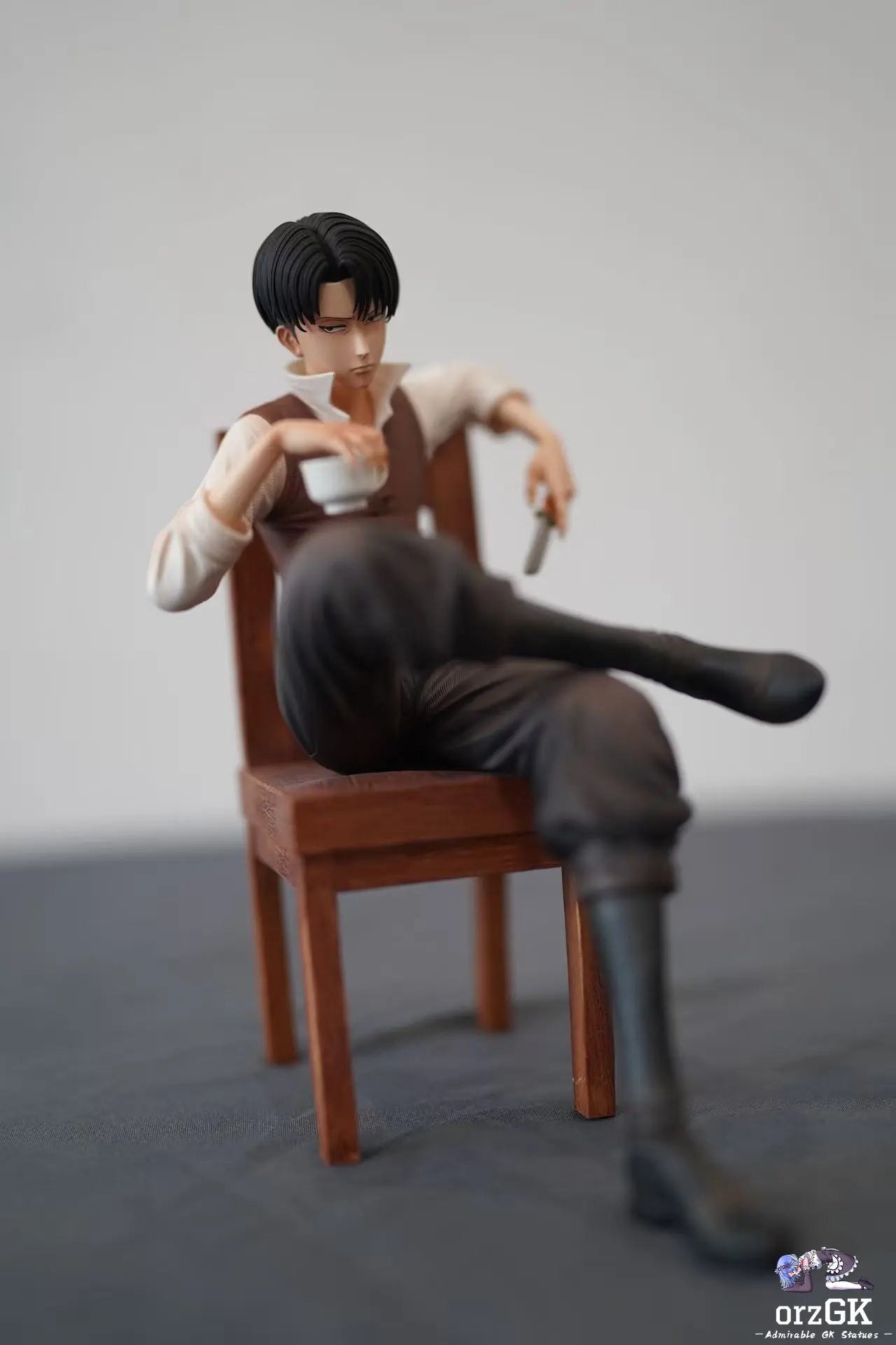 TITAN Studio - Attack on Titan Side Story Series 01 Levi resin statue Navy Toys anime figure