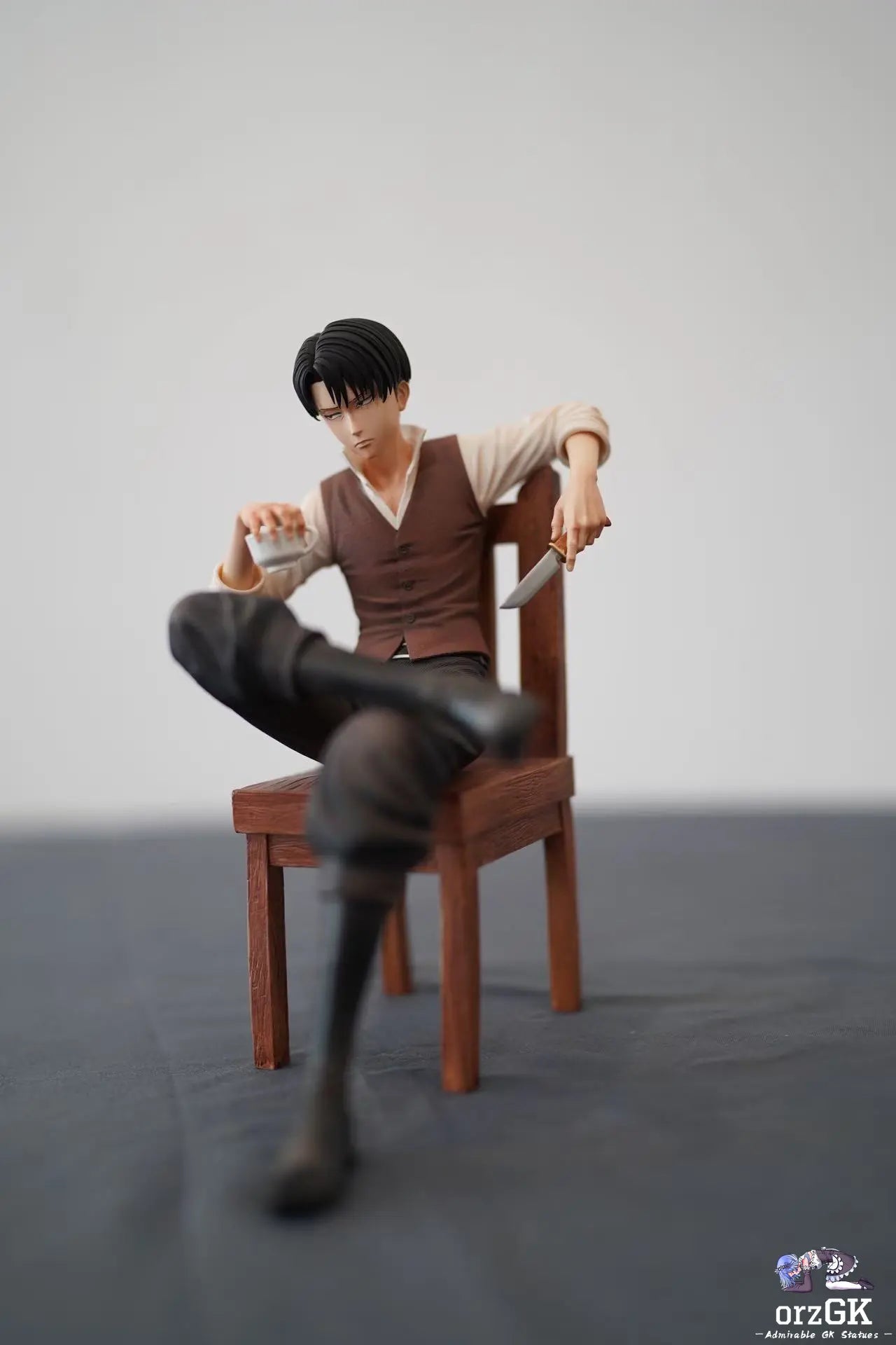 TITAN Studio - Attack on Titan Side Story Series 01 Levi resin statue Navy Toys anime figure