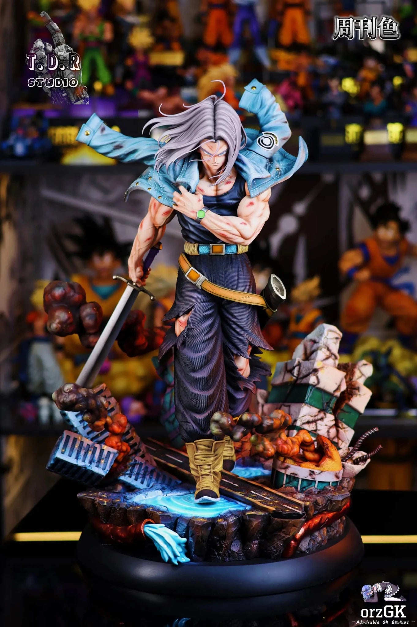 T.D.R Studio - Dragon Ball Battle Series 1 Future Boy Trunks resin statue Navy Toys anime figure