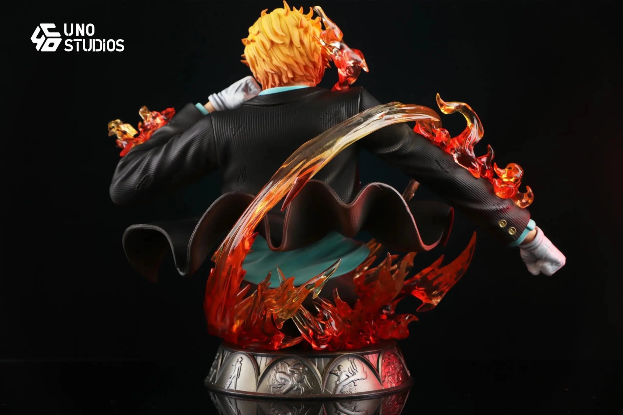 UNO Studio - One Piece 1/4 Sanji resin statue Navy Toys anime figure