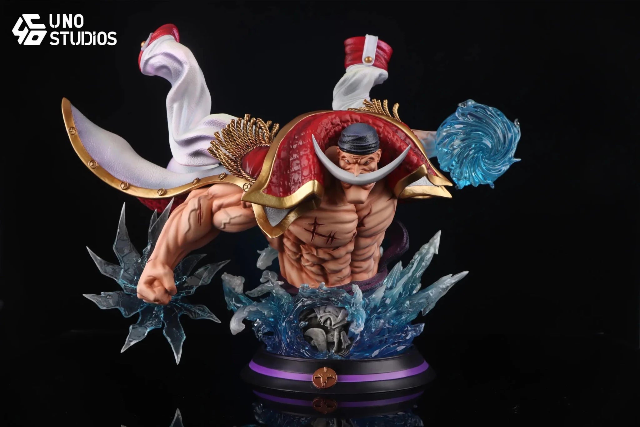 UNO Studio - One Piece Whitebeard Desk Figure Bust resin statue Navy Toys anime figure