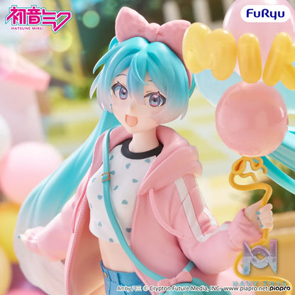 FURYU – Hatsune Miku Muchute Figure Theme Park Date ver. (Licensed)