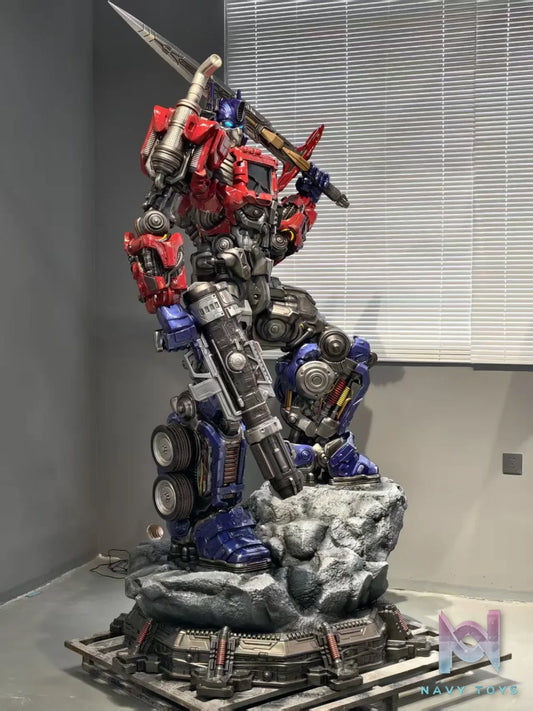 RT Studio – Optimus Prime 1/1 Scale Transformers