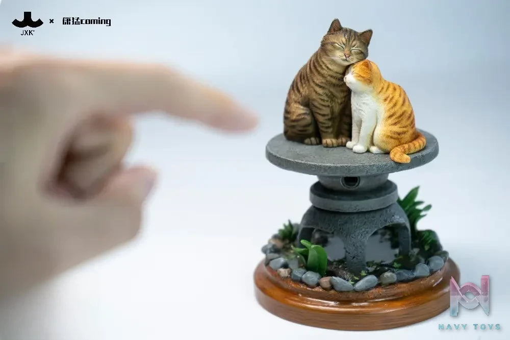 JXK – Cats Resting Among Stones JXK331 (Licensed)